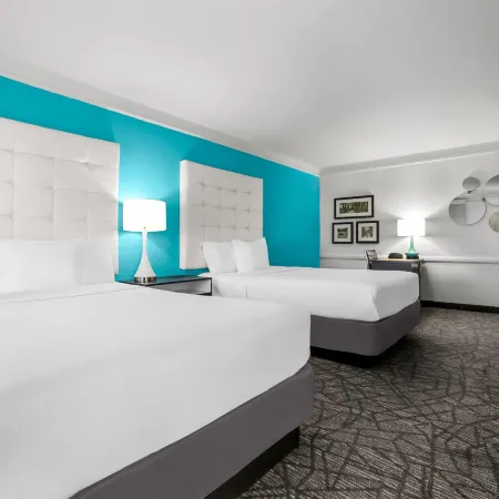 Howard Johnson by Wyndham Columbus Fort Moore
