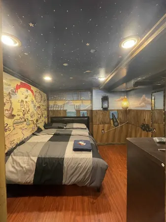 5 mins from Jfk and resorts world casino Отели рядом с достопримечательностью «Заказник Джамайка Бэй»