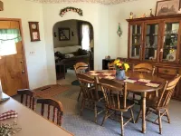 Quaint Village home in Allegany.1 mile from St. Bonaventure.