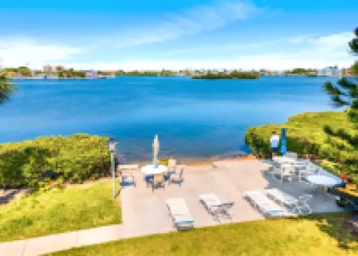 Beach Escape in 10 Minutes!