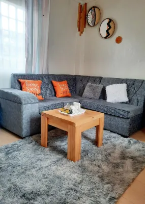 1 bedroom glamorous, cozy stay in Sagana Town,fast Wi-Fi & Secure parking. Hoteles en 