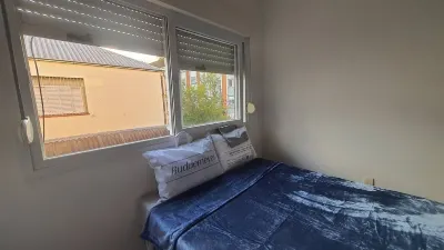 Apartamento com 2 Dormitórios no Menino Deus Junto ao Shopping Praia de Belas Hotels in Menino Deus
