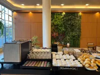 Imperador Hotel Hotels near Train Station