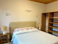 Charming 1-bedroom cottage with beautiful views in enchanting Mikros Prinos 타소스섬 주변 호텔