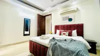 BluO 3BHK Safdarjung Enclave - Lift,Terrace Garden
