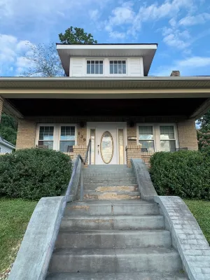 Renovated In-Town Bungalow in French Lick