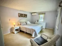 Charming 4-bedroom cottage with AC, WiFi on Little Sebago Lake waterfront