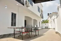 Slim Anyaiwe Apartments Hotels in Agbor