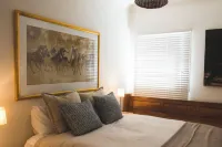 LUXURY IN THE HEART OF ORANGE. 1 MINUTE WALK TO BEST CAFES AND RESTAURANTS