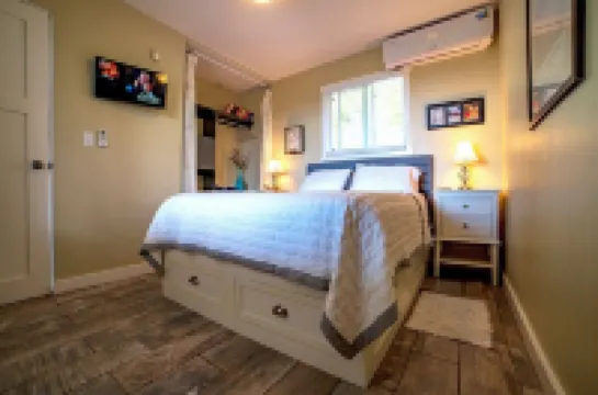 Romantic Private Hermosa Beach House -Clean, Quiet & Safe, Amazing Ocean Views! Hotels in Playa Hermosa