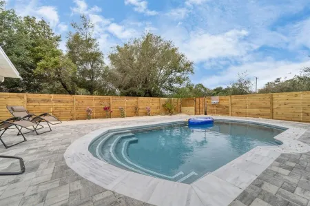 Modern Adobe Oasis~Heated Pool~Fresh Remodel