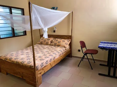 3-bedroom apartment 5 minutes from the beach Hotels in 