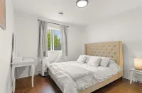 Lovely 2-bedroom Apt. in DIX30 close to DT - Wifi