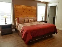 Lakefront Lodge on Table Rock Short Commute to Branson & Shows 6bedrooms/4+baths