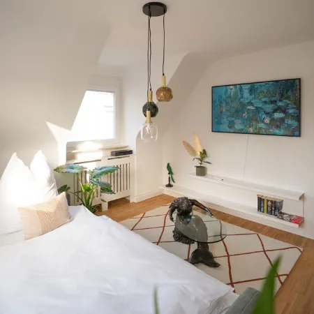 Meerjungfrau: stylish 2-room apartment, central, kitchen, bathroom, living room/bedroom