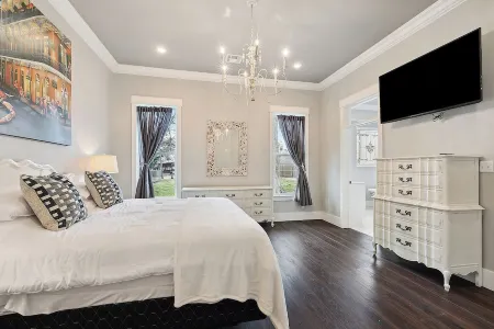 French Quarter/New Orleans/Gulf Coast/Slidell Отели рядом с достопримечательностью «Слиделл Литл Театр»