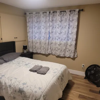 Relax with the whole family at this peaceful place to stay. Close to yyt.