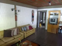 Beach house 5 minutes walk from the sea. Hotels in Itamaraca