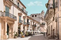 Dammuso Almendra, Centro Storico