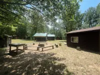 Mini Cabin Paradise -15 individual cabins with Access to Private Lake