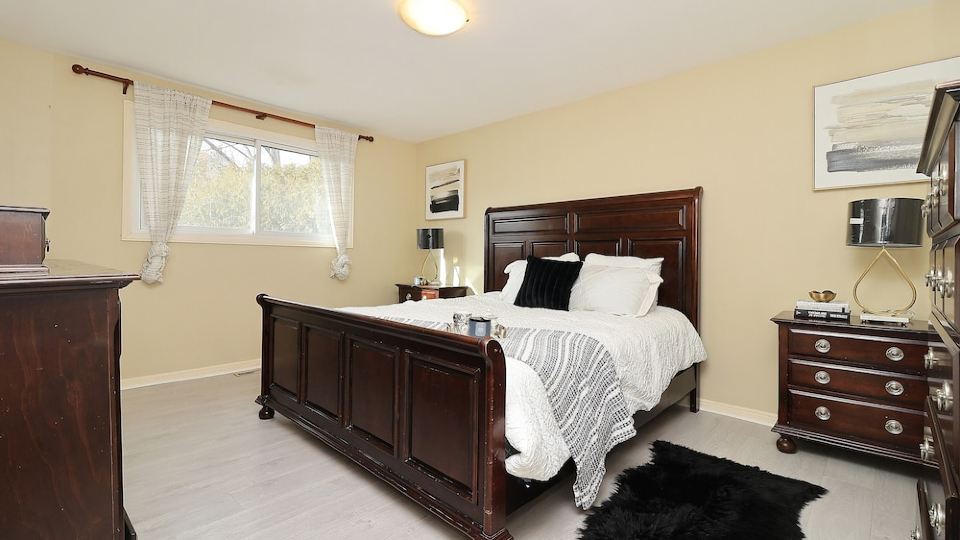 Charming Group Getaway Home Near the Lake – Perfect for Holidays & Reunions!