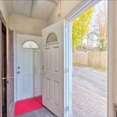 Grand Worcester Getaway! Pets Welcome! Comfortable