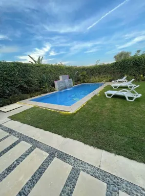 6-bedroom villa with pool & garden in palm hills-new cairo