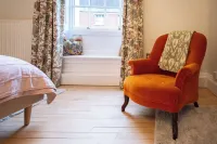 The Ballroom. Recently renovated huge 2 Bed, city centre. Hotel a Lichfield