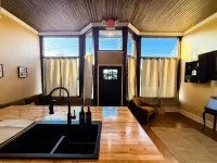 Charming 2-bedroom with AC, WiFi in lovely Jonesboro Hotels in Union County
