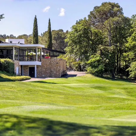 Mercure Brignoles Golf de Barbaroux & Spa