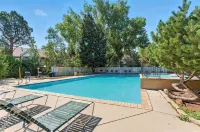 Enchanting 2-bedroom condo with AC in Boulder 건배럴 호텔