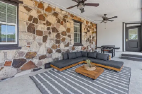 Old Town, Thoughtfully Curated Cottage, EV Ready, Family Friendly