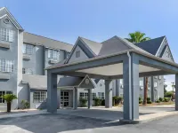 Days Inn by Wyndham San Antonio Downtown Hotels near Centeno Park