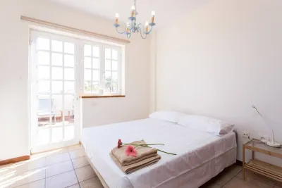 The Wonder House between the Sea and the Mountain Punta del Rey附近的飯店