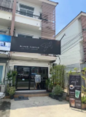 Black Turtle Hotels near Wat Si Sunthon