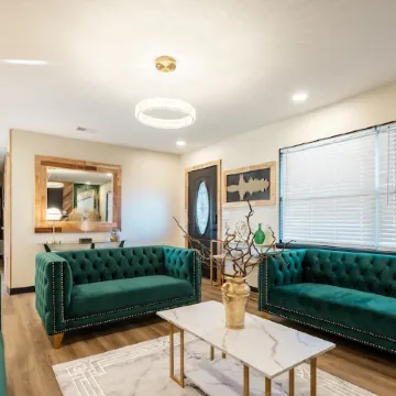 Stylish and funky, minutes away from everything NWA has to offer!
