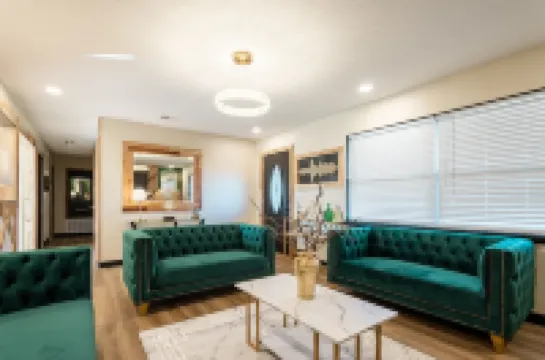 Stylish and funky, minutes away from everything NWA has to offer!