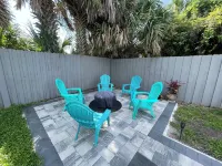 Vilano Beach Cottage,  1/2 block to Surfside Beach.  Historic Capo Cottage