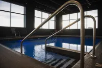 Grand Times Hotel Laval - Centropolis - Pools