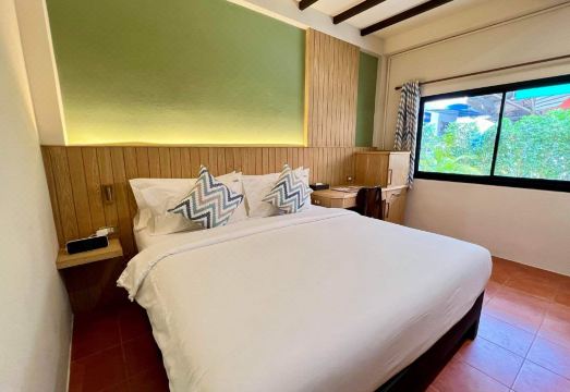 3. 뵈케 부티크 호..