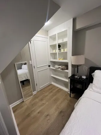 Charming 2-bed, 2 full bath studio with WiFi, AC in Ardmore