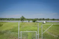 Glendive Getaway w/ Yellowstone River Access! - Parkplatz
