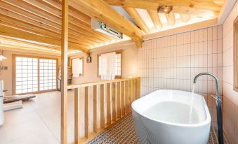 Gyeongju Hanokstay Hangbokhanzip