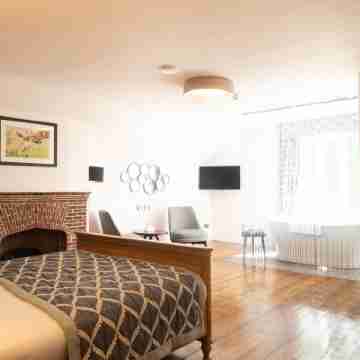 The Olde Bell, BW Signature Collection Rooms