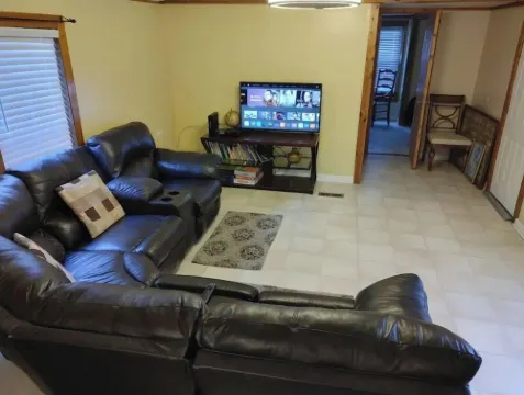 Bloomingdale Country Cottage 2bed 2bath