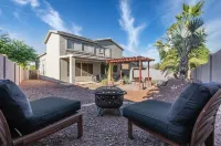 Huge 4 bedroom home filled with entertainment for all!