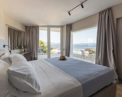 Marathon Beach Resort Hotels in Marathon