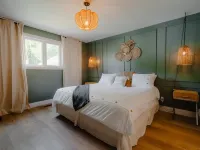 Cozy Lakeview Home with Water Access Hotels in Cornwall