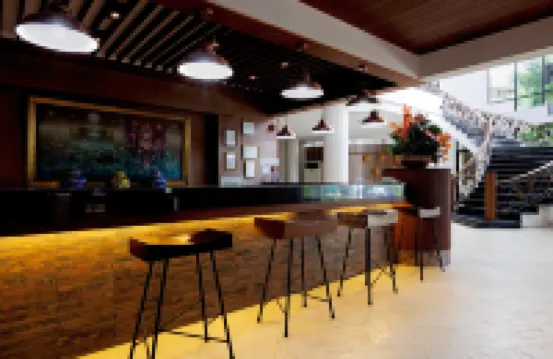 CENTRAL PLACE HOTEL