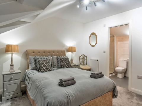 Charming Home in Saltash near Whitsand Bay